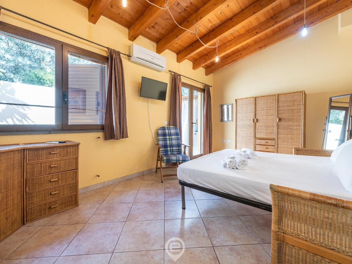 Lidia'S House Apartment Oristano Ngoại thất bức ảnh