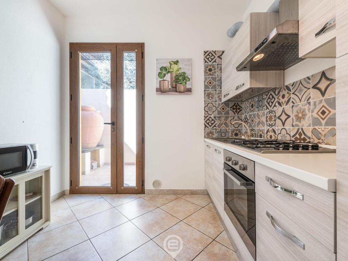 Lidia'S House Apartment Oristano Ngoại thất bức ảnh